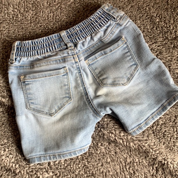 Jean shorts - Picture 4 of 5